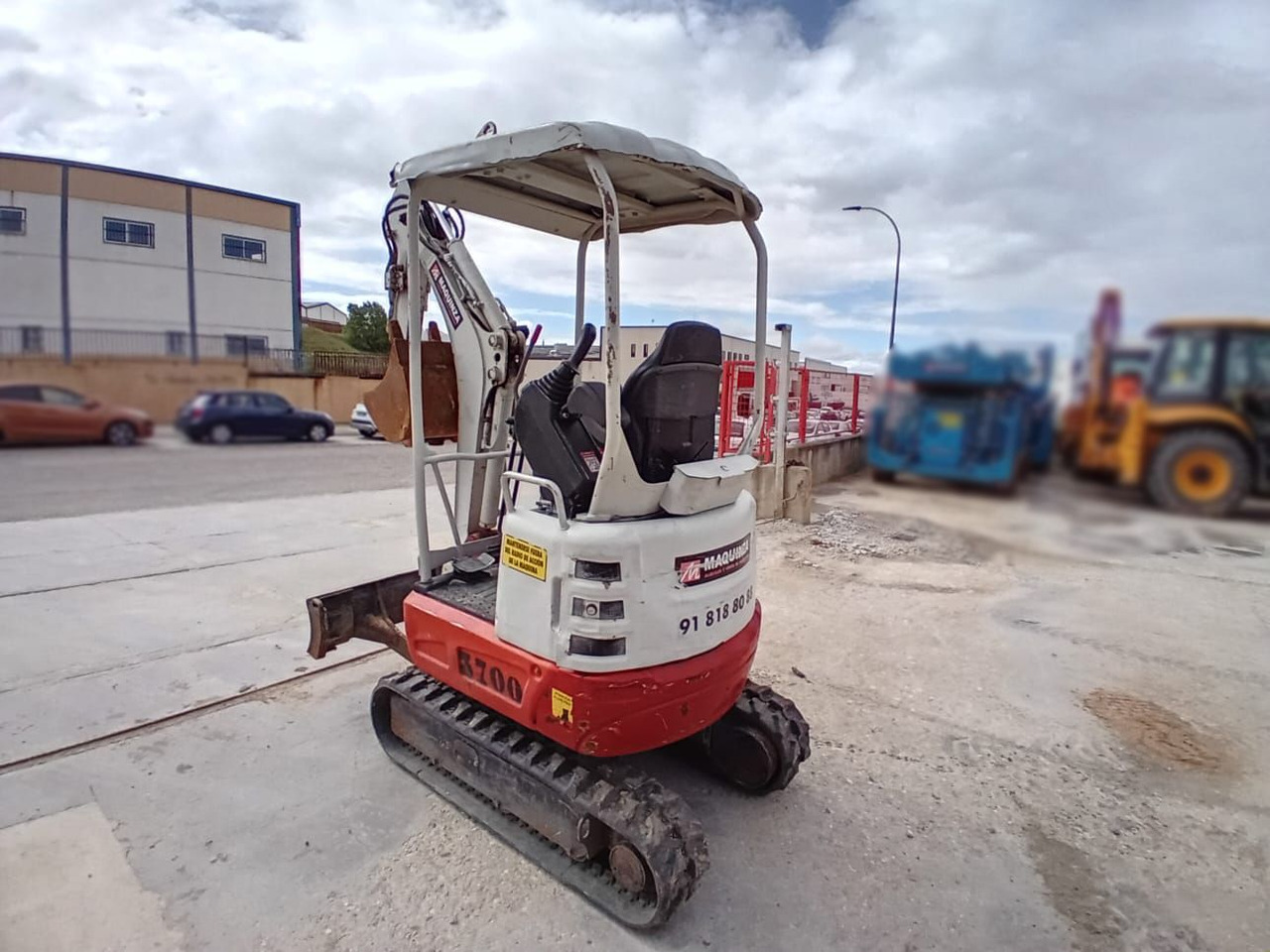 TAKEUCHI TB215R - Mini bager: slika 3 TAKEUCHI TB215R - Mini bager: slika 3