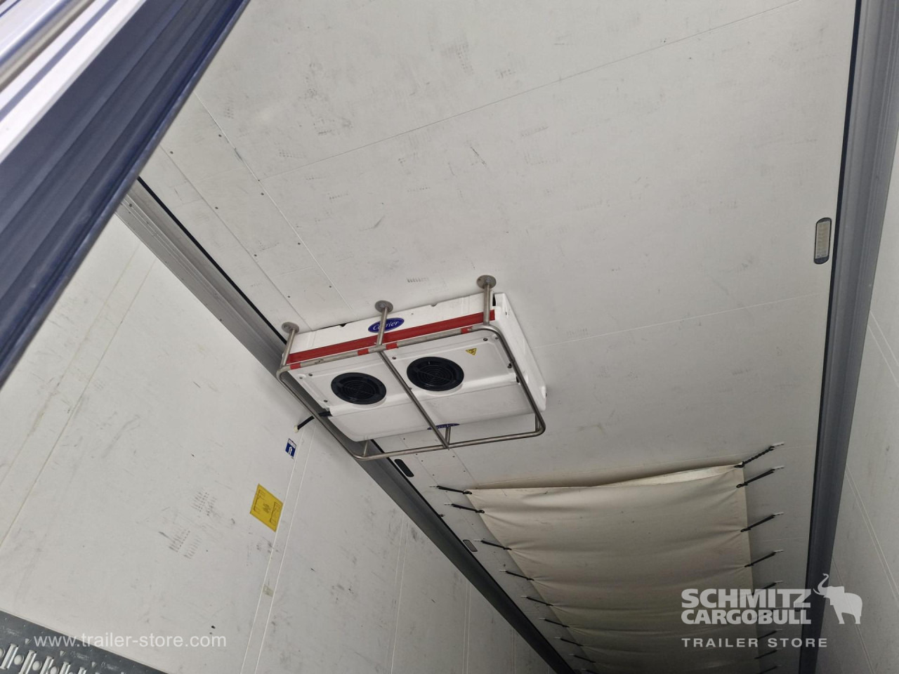 SCHMITZ Reefer Standard - Izotermička poluprikolica: slika 2 SCHMITZ Reefer Standard - Izotermička poluprikolica: slika 2