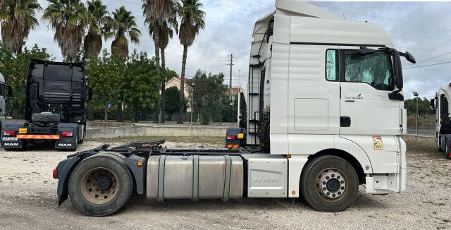 MAN TGX 18.480 4X2 BLS - Tegljač: slika 4 MAN TGX 18.480 4X2 BLS - Tegljač: slika 4