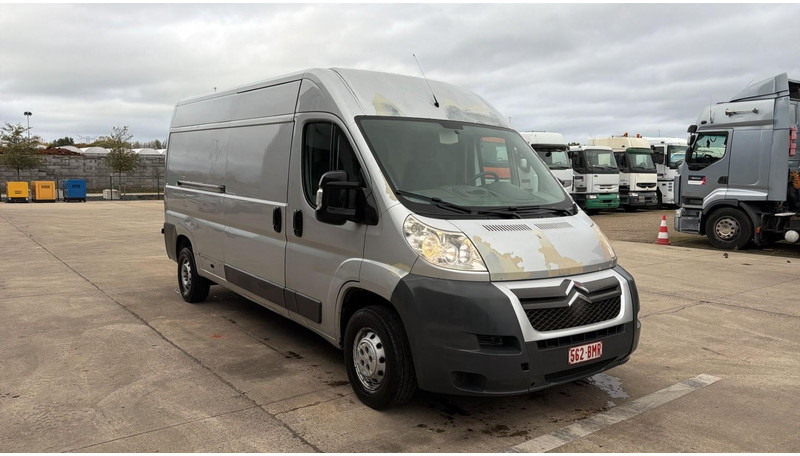 Citroën Jumper (3.0L / BELGIAN VAN / GOOD CONDITION / EURO 4 / 3 SEATS / L3H2 / AIRCO) - Furgon: slika 3 Citroën Jumper (3.0L / BELGIAN VAN / GOOD CONDITION / EURO 4 / 3 SEATS / L3H2 / AIRCO) - Furgon: slika 3