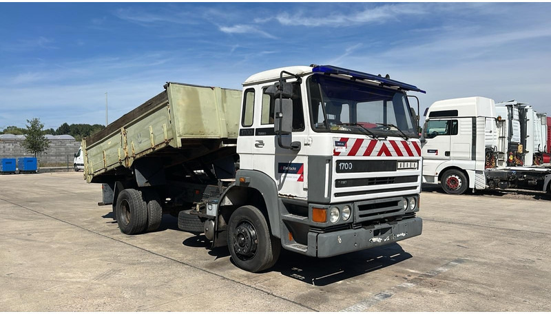 DAF 1700 ATI (MANUAL PUMP / EURO 2 / STEEL SUSP. / LAMES / CLEAN CONDITION) - Istovarivač: slika 3 DAF 1700 ATI (MANUAL PUMP / EURO 2 / STEEL SUSP. / LAMES / CLEAN CONDITION) - Istovarivač: slika 3
