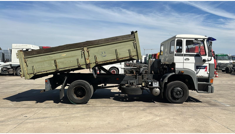 DAF 1700 ATI (MANUAL PUMP / EURO 2 / STEEL SUSP. / LAMES / CLEAN CONDITION) - Istovarivač: slika 4 DAF 1700 ATI (MANUAL PUMP / EURO 2 / STEEL SUSP. / LAMES / CLEAN CONDITION) - Istovarivač: slika 4