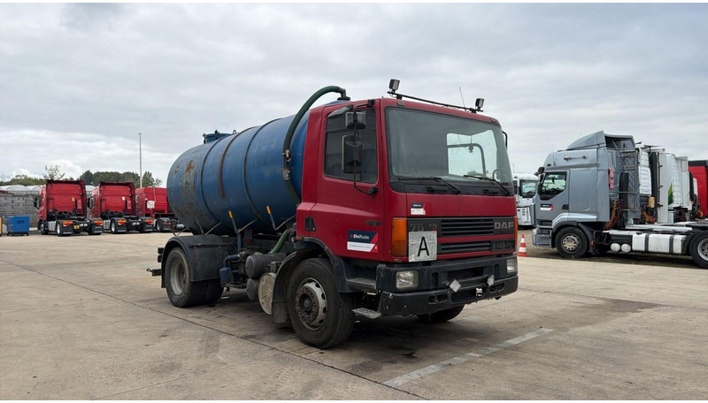 DAF 75 ATI 270 (10500 L / MANUAL PUMP / MANUAL GEARBOX / STEEL SUSP. / LAMES / POMPE MANUELLE) - Vakuumska cisterna: slika 2 DAF 75 ATI 270 (10500 L / MANUAL PUMP / MANUAL GEARBOX / STEEL SUSP. / LAMES / POMPE MANUELLE) - Vakuumska cisterna: slika 2