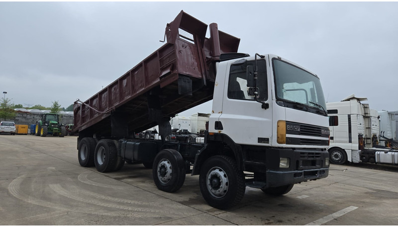 DAF 85 CF 340 (EURO 2 / MANUAL PUMP / STEEL SUSP. / POSSIBLE AS CHASSIS / 8X4) - Istovarivač: slika 3 DAF 85 CF 340 (EURO 2 / MANUAL PUMP / STEEL SUSP. / POSSIBLE AS CHASSIS / 8X4) - Istovarivač: slika 3