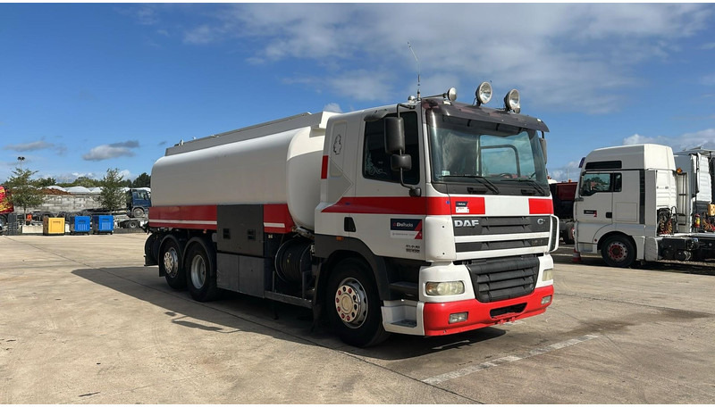 DAF CF 85.430 (20270 LITERS / EURO 3 / TOP CONDITION !!! / PARFAIT ETAT / 6X2 / BOITE MANUELLE) - Kamion cisterna: slika 3 DAF CF 85.430 (20270 LITERS / EURO 3 / TOP CONDITION !!! / PARFAIT ETAT / 6X2 / BOITE MANUELLE) - Kamion cisterna: slika 3