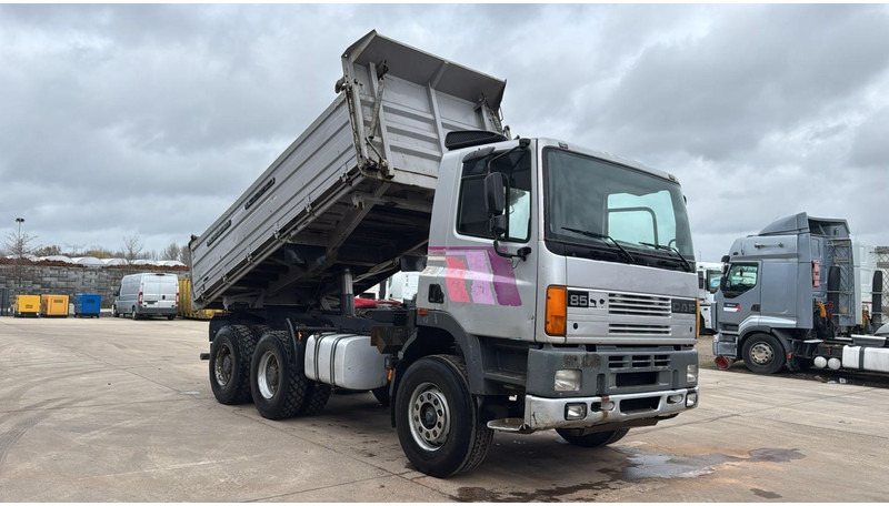 DAF CF 85.430 (PERFECT CONDITION / EURO 2 / BIG AXLE / STEEL SUSP. / PARFAIT ETAT) - Istovarivač: slika 3 DAF CF 85.430 (PERFECT CONDITION / EURO 2 / BIG AXLE / STEEL SUSP. / PARFAIT ETAT) - Istovarivač: slika 3