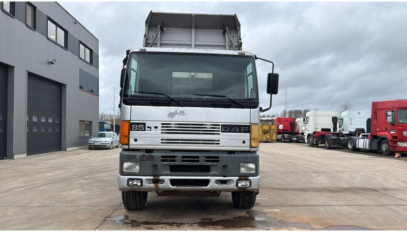 DAF CF 85.430 (PERFECT CONDITION / EURO 2 / BIG AXLE / STEEL SUSP. / PARFAIT ETAT) - Istovarivač: slika 2 DAF CF 85.430 (PERFECT CONDITION / EURO 2 / BIG AXLE / STEEL SUSP. / PARFAIT ETAT) - Istovarivač: slika 2