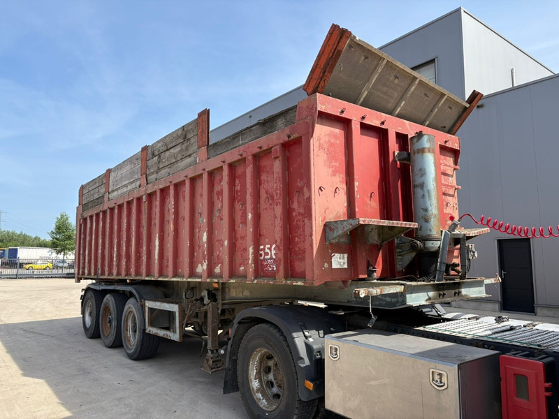 Fruehauf ONCRK22-110A (REMORQUE FRANCAIS / FRENCH TRAILER / DRUM BRAKES / FREINS TAMBOURS) - Poluprikolica istovarivača: slika 2 Fruehauf ONCRK22-110A (REMORQUE FRANCAIS / FRENCH TRAILER / DRUM BRAKES / FREINS TAMBOURS) - Poluprikolica istovarivača: slika 2