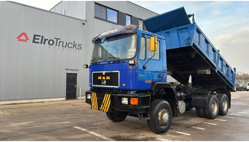 MAN 26.332 (6X6 / BIG AXLE / GRAND PONT / LAMES / POMPE MANUELLE / MANUAL PUMP) - Istovarivač: slika 1 MAN 26.332 (6X6 / BIG AXLE / GRAND PONT / LAMES / POMPE MANUELLE / MANUAL PUMP) - Istovarivač: slika 1