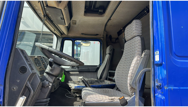 Kamion cisterna MAN 26.402 (18.000 L / 6X2 / 6 CYLINDER / FRONT STEEL / 3 COMPARTIMENTS): slika 13