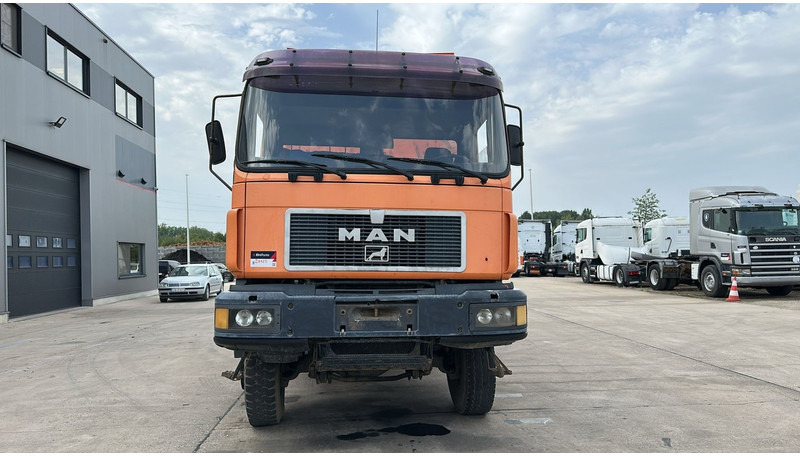 MAN 27.343 (6X6 / PERFECT CONDITION / LAMES / STEEL / MEILLER / BIG AXLE / GRAND PONT) - Istovarivač: slika 2 MAN 27.343 (6X6 / PERFECT CONDITION / LAMES / STEEL / MEILLER / BIG AXLE / GRAND PONT) - Istovarivač: slika 2