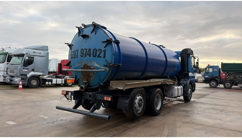 Mercedes-Benz ACTROS 2531 (16000 L / GRAND PONT / EPS / 6X2 / 3 PEDALES / V6) - Vakuumska cisterna: slika 4 Mercedes-Benz ACTROS 2531 (16000 L / GRAND PONT / EPS / 6X2 / 3 PEDALES / V6) - Vakuumska cisterna: slika 4