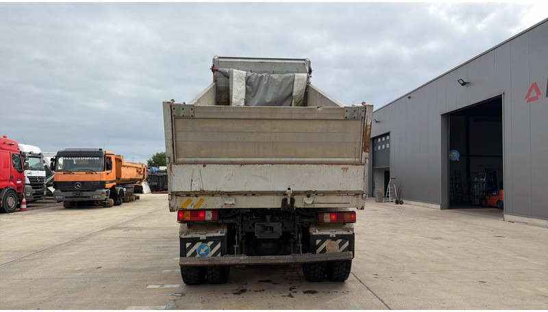 Mercedes-Benz Actros 3246 (EPS / LAMES / GRAND PONT / V6 / MP2 / 3 PEDALES) - Istovarivač: slika 5 Mercedes-Benz Actros 3246 (EPS / LAMES / GRAND PONT / V6 / MP2 / 3 PEDALES) - Istovarivač: slika 5