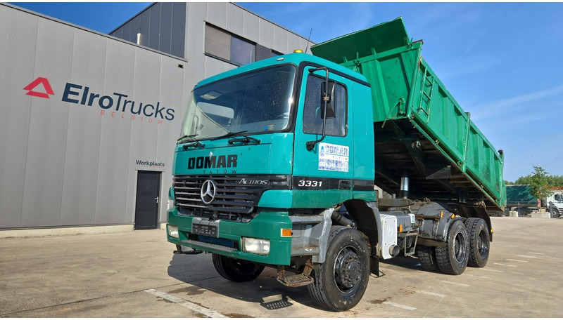 Mercedes-Benz Actros 3331 (BOITE MANUELLE / 6X6 / LAMES / GRAND PONT / V6) - Istovarivač: slika 1 Mercedes-Benz Actros 3331 (BOITE MANUELLE / 6X6 / LAMES / GRAND PONT / V6) - Istovarivač: slika 1