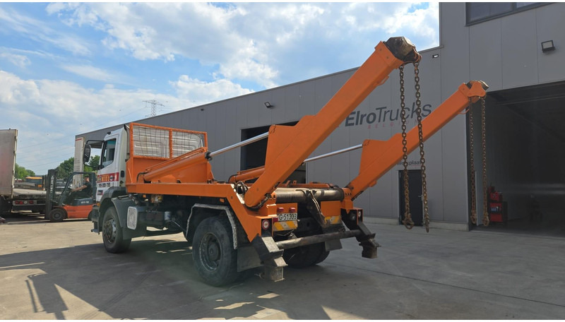 Mercedes-Benz Atego 1823 (BIG AXLE / STEEL SUSP. / LAMES / BOITE MANUELLE / MANUAL GETRIEBE) - Kamion za prevoz kontejnera/ Kamion sa promenjivim sandukom: slika 5 Mercedes-Benz Atego 1823 (BIG AXLE / STEEL SUSP. / LAMES / BOITE MANUELLE / MANUAL GETRIEBE) - Kamion za prevoz kontejnera/ Kamion sa promenjivim sandukom: slika 5