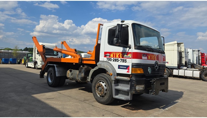 Mercedes-Benz Atego 1823 (BIG AXLE / STEEL SUSP. / LAMES / BOITE MANUELLE / MANUAL GETRIEBE) - Kamion za prevoz kontejnera/ Kamion sa promenjivim sandukom: slika 3 Mercedes-Benz Atego 1823 (BIG AXLE / STEEL SUSP. / LAMES / BOITE MANUELLE / MANUAL GETRIEBE) - Kamion za prevoz kontejnera/ Kamion sa promenjivim sandukom: slika 3