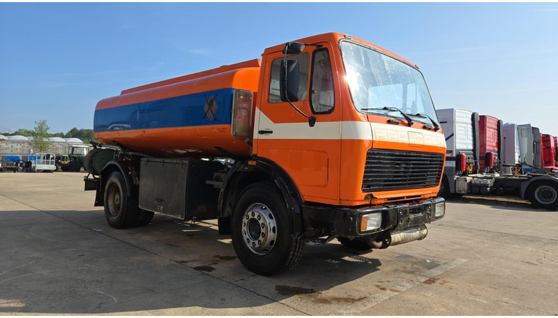 Mercedes-Benz SK 1619 (12.400L / GERMAN TRUCK / CAMION ALLEMAGNE / LAMES / GRAND PONT / V6) - Kamion cisterna: slika 3 Mercedes-Benz SK 1619 (12.400L / GERMAN TRUCK / CAMION ALLEMAGNE / LAMES / GRAND PONT / V6) - Kamion cisterna: slika 3