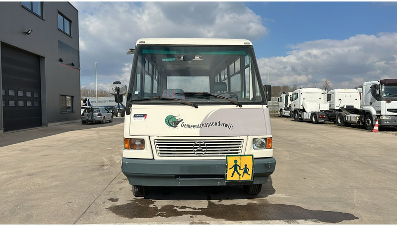 Mercedes-Benz Vario 614 (BELGIAN BUS / MANUAL PUMP / POMPE MANUELLE / BOITE MANUELLE / LAMES) - Gradski autobus: slika 2 Mercedes-Benz Vario 614 (BELGIAN BUS / MANUAL PUMP / POMPE MANUELLE / BOITE MANUELLE / LAMES) - Gradski autobus: slika 2