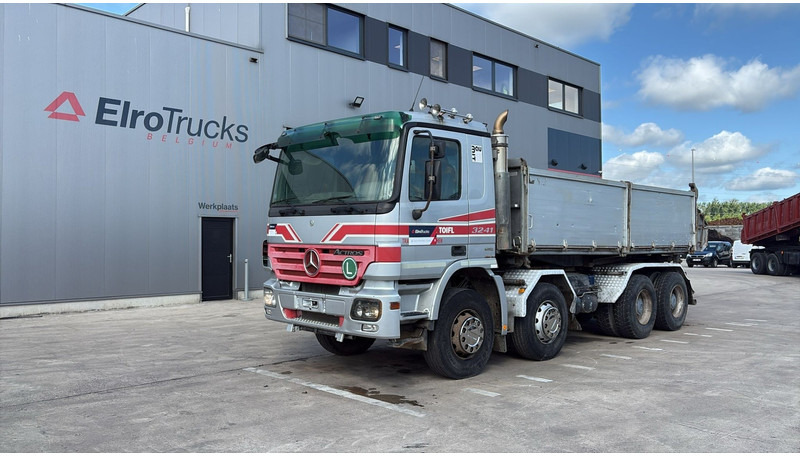 Mercedes-Benz actros 3241 (8X4 / LAMES / GRAND PONT / GRAND BENNE / 3 PONTS / TRES BONNE ETAT) - Istovarivač: slika 1 Mercedes-Benz actros 3241 (8X4 / LAMES / GRAND PONT / GRAND BENNE / 3 PONTS / TRES BONNE ETAT) - Istovarivač: slika 1