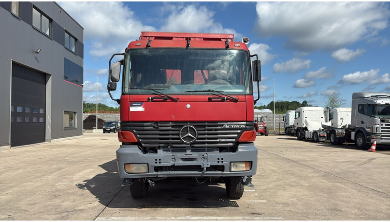 Mercedes-Benz actros 4140 (EPS / 8X6 / LAMES / GRAND PONT / GRAND BENNE / 3 PONTS / TRES BONNE ETAT) - Istovarivač: slika 2 Mercedes-Benz actros 4140 (EPS / 8X6 / LAMES / GRAND PONT / GRAND BENNE / 3 PONTS / TRES BONNE ETAT) - Istovarivač: slika 2