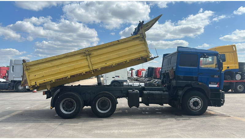Renault G 330 Manager (GRAND PONT / LAMES / POMPE MANUELLE / MANUAL PUMP) - Istovarivač: slika 2 Renault G 330 Manager (GRAND PONT / LAMES / POMPE MANUELLE / MANUAL PUMP) - Istovarivač: slika 2