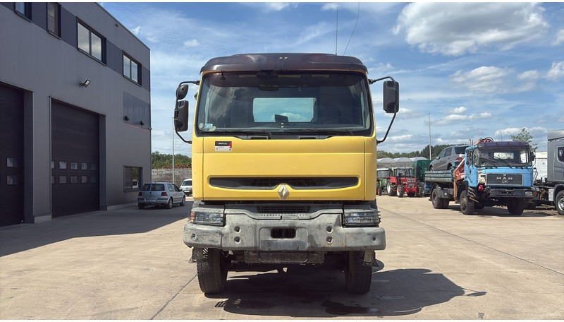 Renault KERAX 420 (BOITE MANUELLE / 8X4 / LAMES / MANUAL GEARBOX) - Kamion sa golom šasijom i zatvorenom kabinom: slika 2 Renault KERAX 420 (BOITE MANUELLE / 8X4 / LAMES / MANUAL GEARBOX) - Kamion sa golom šasijom i zatvorenom kabinom: slika 2