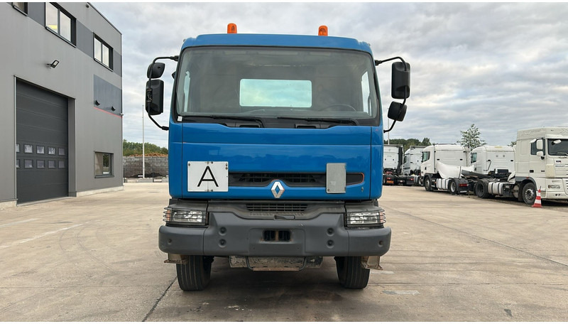 Renault KERAX (GRAND PONT / LAMES / PROPRE / BOITE MANUELLE / STEEL SUSP.) - Kamion za utovaranje kontejnera: slika 2 Renault KERAX (GRAND PONT / LAMES / PROPRE / BOITE MANUELLE / STEEL SUSP.) - Kamion za utovaranje kontejnera: slika 2