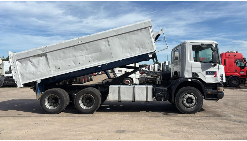 Scania 94 - 260 (BOITE MANUELLE / LAMES / STEEL SUSP. / 6X4 / MANUAL GEARBOX) - Istovarivač: slika 3 Scania 94 - 260 (BOITE MANUELLE / LAMES / STEEL SUSP. / 6X4 / MANUAL GEARBOX) - Istovarivač: slika 3