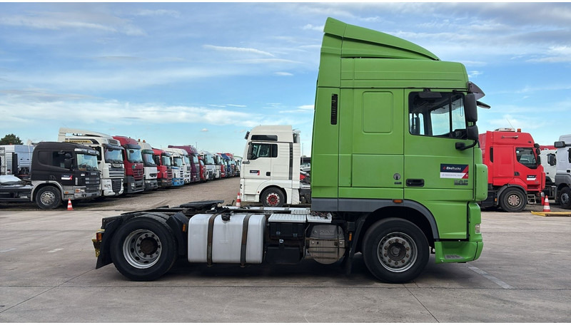 DAF 105 XF 460 (BOITE MANUELLE / MANUAL GEARBOX) - Tegljač: slika 3 DAF 105 XF 460 (BOITE MANUELLE / MANUAL GEARBOX) - Tegljač: slika 3