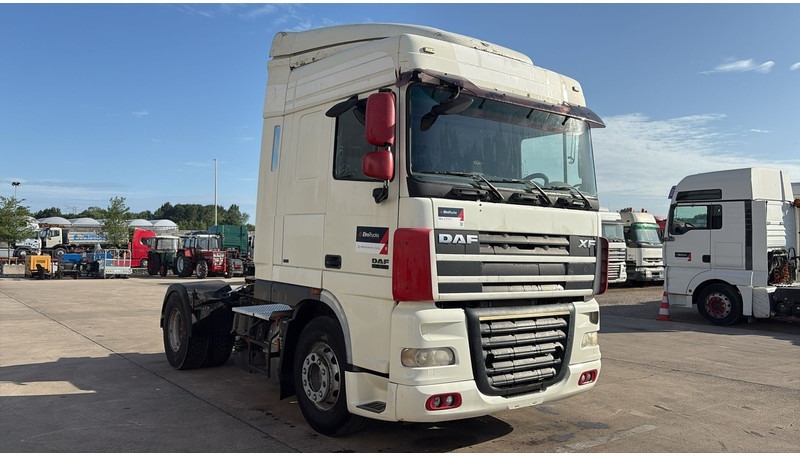 DAF 105 XF 460 (BOITE MANUELLE / MANUAL GEARBOX) - Tegljač: slika 3 DAF 105 XF 460 (BOITE MANUELLE / MANUAL GEARBOX) - Tegljač: slika 3