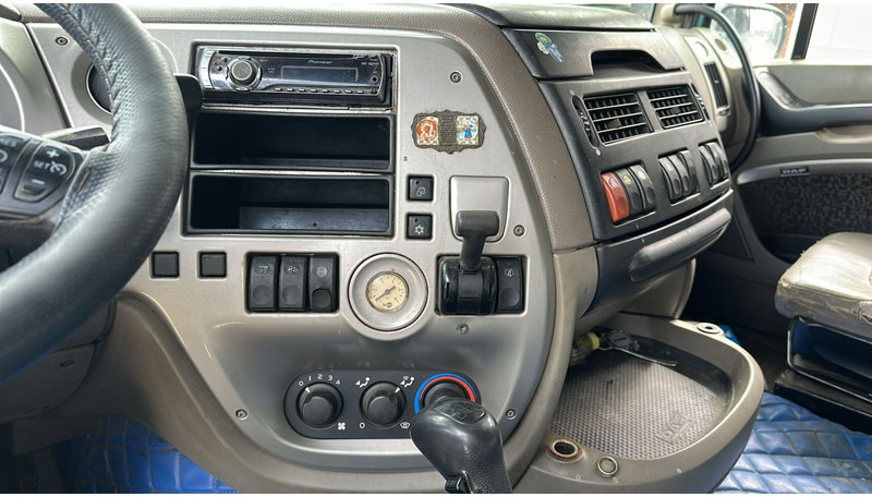 Tegljač DAF 105 XF 460 (BOITE MANUELLE / MANUAL GEARBOX / RETARDER): slika 16
