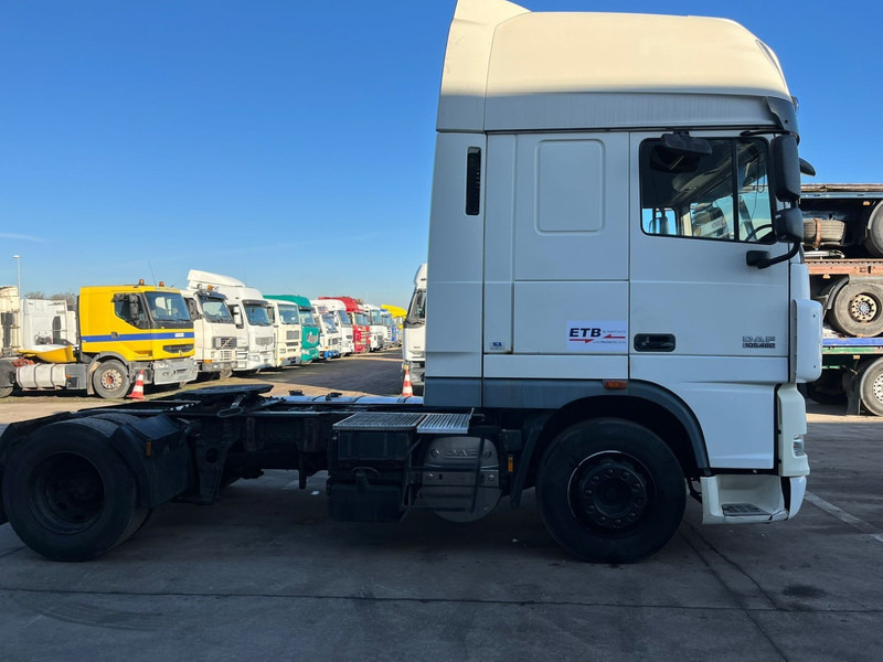 DAF 105 XF 460 Super Space Cab (MANUAL GEARBOX / BOITE MANUELLE) - Tegljač: slika 4 DAF 105 XF 460 Super Space Cab (MANUAL GEARBOX / BOITE MANUELLE) - Tegljač: slika 4