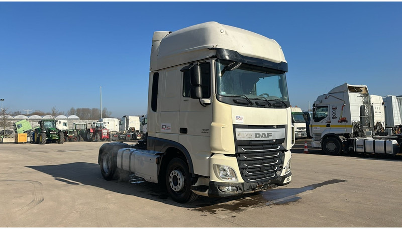 DAF 106 XF 460 (BOITE MANUELLE / MANUAL GEARBOX / 834.000 KM / EURO 6) - Tegljač: slika 3 DAF 106 XF 460 (BOITE MANUELLE / MANUAL GEARBOX / 834.000 KM / EURO 6) - Tegljač: slika 3