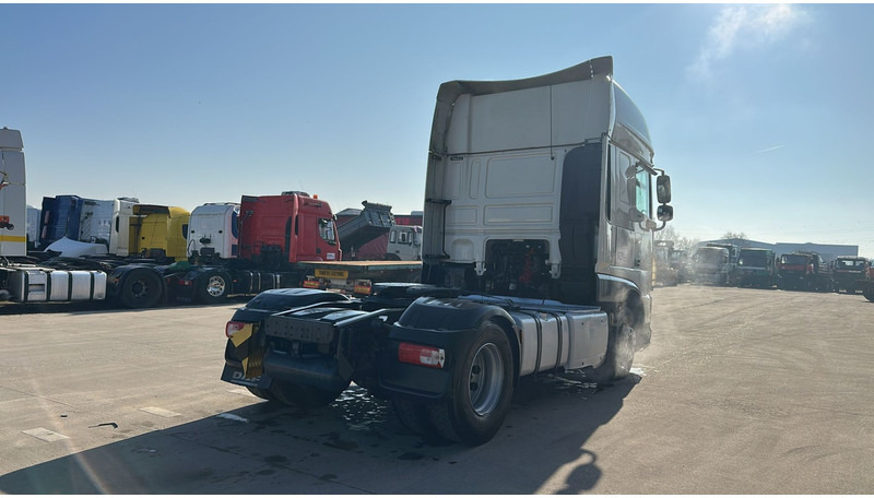 DAF 106 XF 460 (BOITE MANUELLE / MANUAL GEARBOX / 834.000 KM / EURO 6) - Tegljač: slika 5 DAF 106 XF 460 (BOITE MANUELLE / MANUAL GEARBOX / 834.000 KM / EURO 6) - Tegljač: slika 5