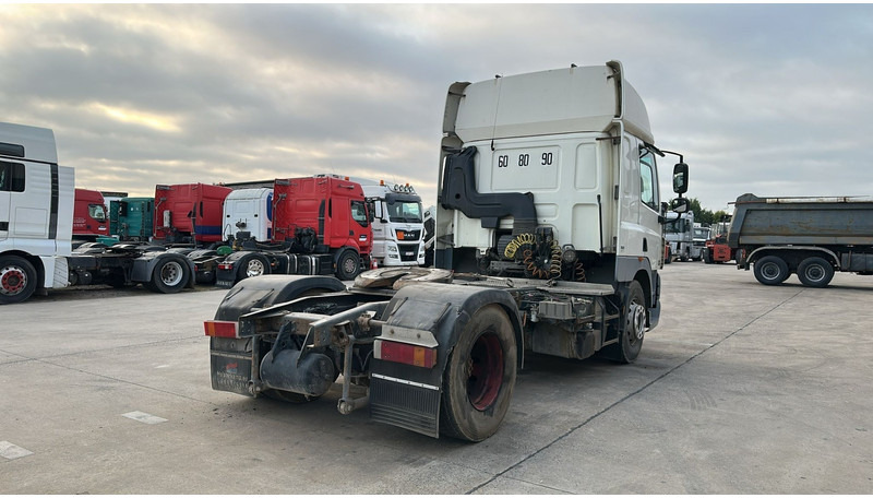 DAF 85 CF 410 (BOITE MANUELLE / MANUAL GEARBOX / GOOD CONDITION / BONNE ETAT) - Tegljač: slika 5 DAF 85 CF 410 (BOITE MANUELLE / MANUAL GEARBOX / GOOD CONDITION / BONNE ETAT) - Tegljač: slika 5