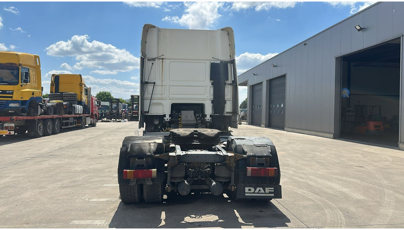 DAF 95 XF 380 (BOITE MANUELLE / EURO 3 / MANUAL GEARBOX / TRES BONNE ETAT) - Tegljač: slika 5 DAF 95 XF 380 (BOITE MANUELLE / EURO 3 / MANUAL GEARBOX / TRES BONNE ETAT) - Tegljač: slika 5