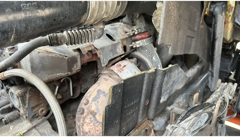 Tegljač DAF CF 85.410 (BOITE MANUELLE / MANUAL GEARBOX): slika 19
