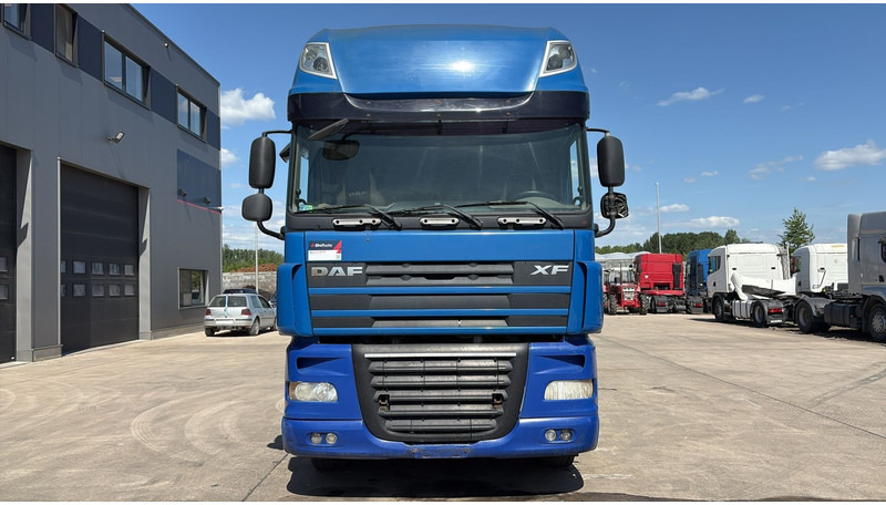 DAF XF 105.460 (BOITE MANUELLE / MANUAL GEARBOX) - Tegljač: slika 3 DAF XF 105.460 (BOITE MANUELLE / MANUAL GEARBOX) - Tegljač: slika 3