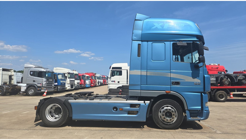 DAF XF 105.460 (BOITE MANUELLE / MANUAL GEARBOX / PARFAIT ETAT / TRES PROPRE) - Tegljač: slika 4 DAF XF 105.460 (BOITE MANUELLE / MANUAL GEARBOX / PARFAIT ETAT / TRES PROPRE) - Tegljač: slika 4