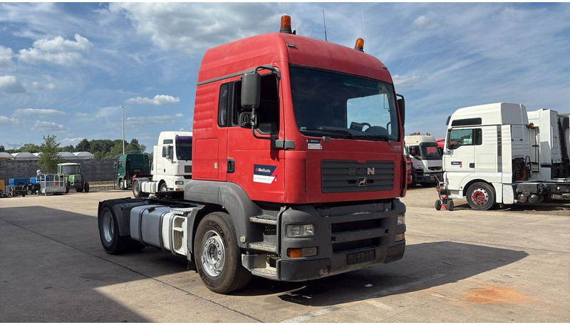 MAN TGA 18.390 (BOITE MANUELLE / MANUAL GEARBOX / PTO / POMPE HYDRAULIQUE) - Tegljač: slika 3 MAN TGA 18.390 (BOITE MANUELLE / MANUAL GEARBOX / PTO / POMPE HYDRAULIQUE) - Tegljač: slika 3