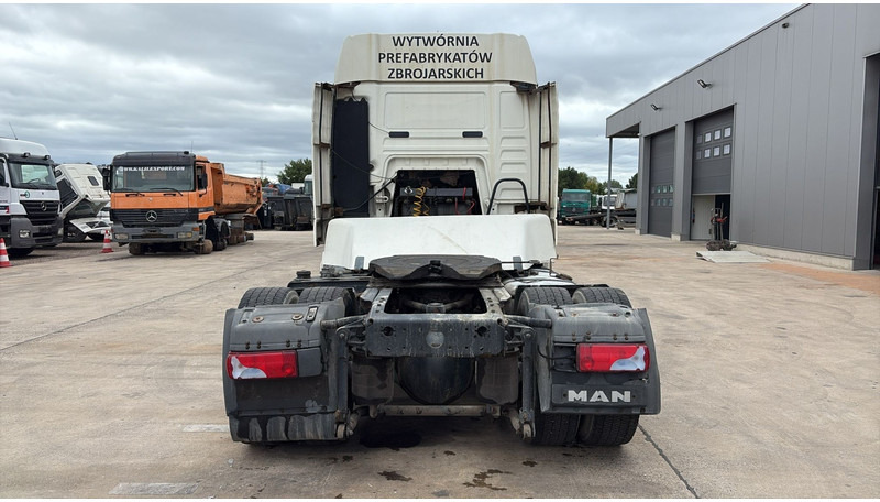 MAN TGA 18.430 (PTO / POMPE HYDRAULIQUE / MANUAL GEARBOX / BOITE MANUELLE / HYDRAULIC PUMP) - Tegljač: slika 5 MAN TGA 18.430 (PTO / POMPE HYDRAULIQUE / MANUAL GEARBOX / BOITE MANUELLE / HYDRAULIC PUMP) - Tegljač: slika 5