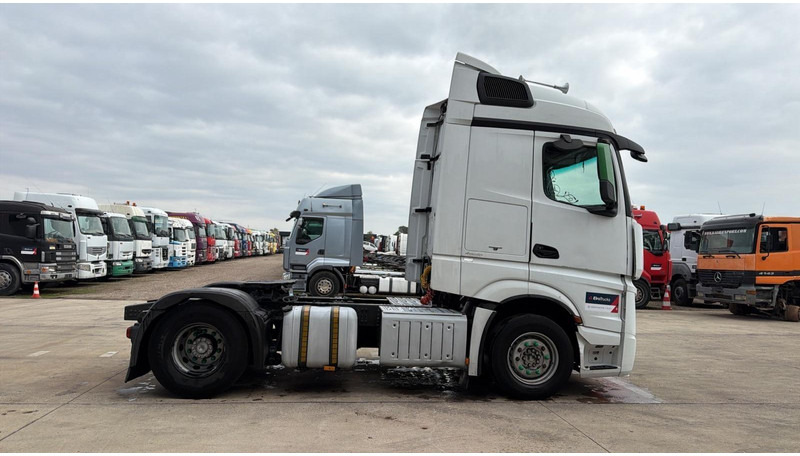 Mercedes-Benz Actros 1845 (GOOD CONDITION / PARFAIT ETAT / AIRCO / MP4) - Tegljač: slika 3 Mercedes-Benz Actros 1845 (GOOD CONDITION / PARFAIT ETAT / AIRCO / MP4) - Tegljač: slika 3