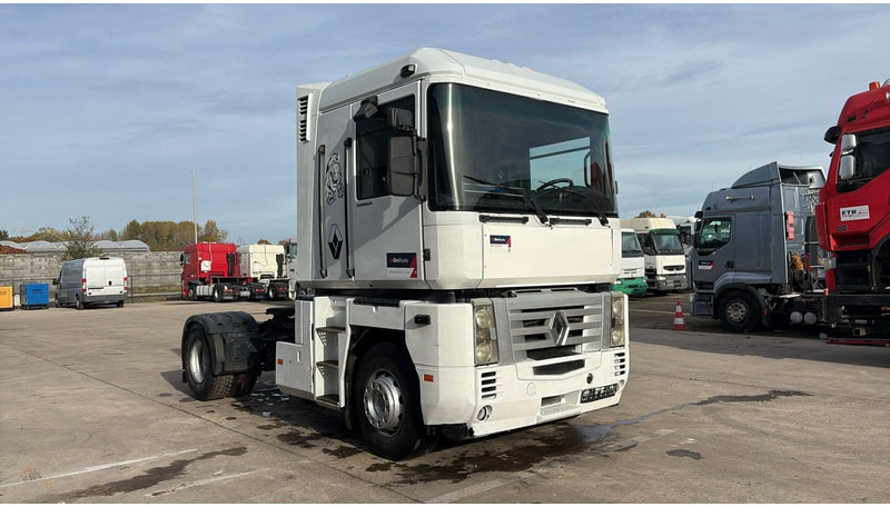 Renault AE 440 Magnum E-tech (BOITE MANUELLE / MANUAL GEARBOX) - Tegljač: slika 2 Renault AE 440 Magnum E-tech (BOITE MANUELLE / MANUAL GEARBOX) - Tegljač: slika 2