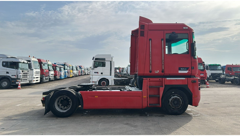Renault MAGNUM 460 (BOITE MANUELLE / MANUAL GEARBOX) - Tegljač: slika 4 Renault MAGNUM 460 (BOITE MANUELLE / MANUAL GEARBOX) - Tegljač: slika 4