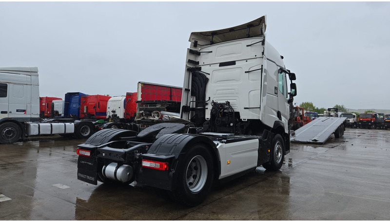 Renault T440 (BELGIAN TRUCK / ACC / FRIGO / NAVI / COLLISSION WARNING / LANE WARNING / 2 TANKS / LOW KM !!!!) - Tegljač: slika 4 Renault T440 (BELGIAN TRUCK / ACC / FRIGO / NAVI / COLLISSION WARNING / LANE WARNING / 2 TANKS / LOW KM !!!!) - Tegljač: slika 4