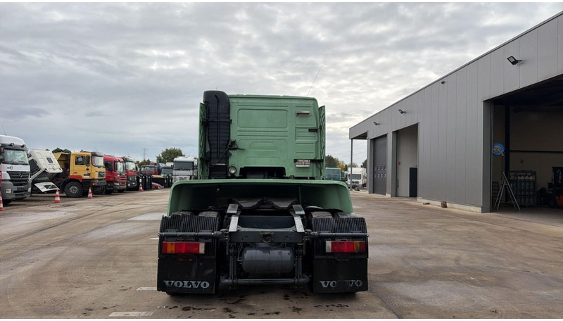 Volvo FH 12.380 (BOITE MANUELLE / MANUAL GEARBOX) - Tegljač: slika 5 Volvo FH 12.380 (BOITE MANUELLE / MANUAL GEARBOX) - Tegljač: slika 5