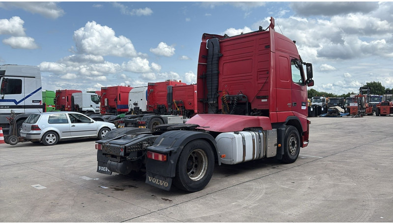 Volvo FH 440 (MANUAL GEARBOX / EURO 5 / BOITE MANUELLE) - Tegljač: slika 5 Volvo FH 440 (MANUAL GEARBOX / EURO 5 / BOITE MANUELLE) - Tegljač: slika 5