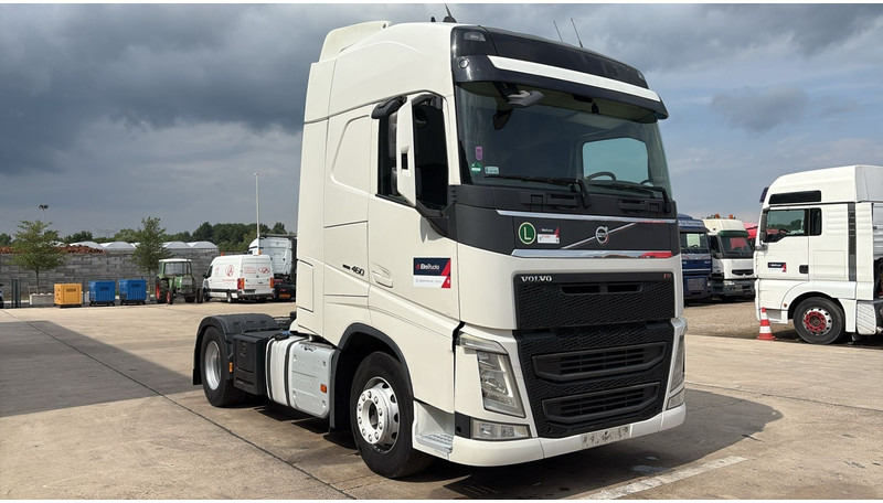 Volvo FH 460 (CHASSIS 2015 / PERFECT CONDITION / CLEAN CHASSIS) - Tegljač: slika 2 Volvo FH 460 (CHASSIS 2015 / PERFECT CONDITION / CLEAN CHASSIS) - Tegljač: slika 2