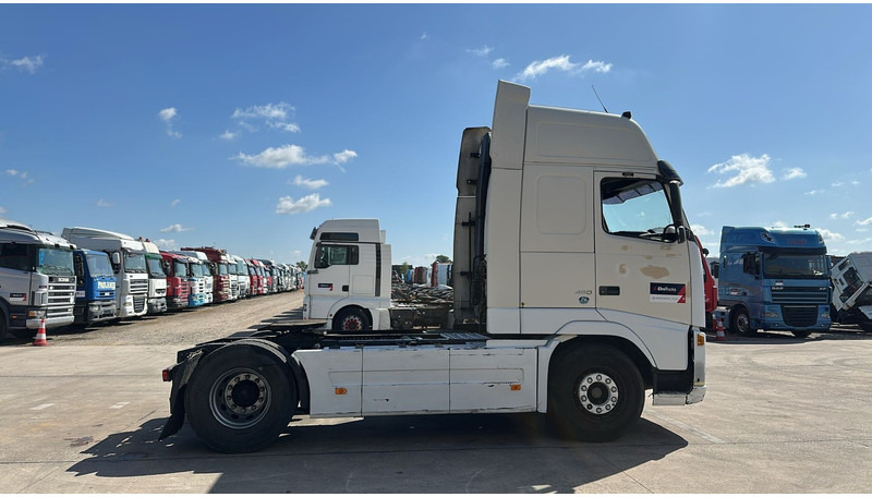 Volvo FH 460 (MANUAL GEARBOX / BOITE MANUELLE) - Tegljač: slika 4 Volvo FH 460 (MANUAL GEARBOX / BOITE MANUELLE) - Tegljač: slika 4