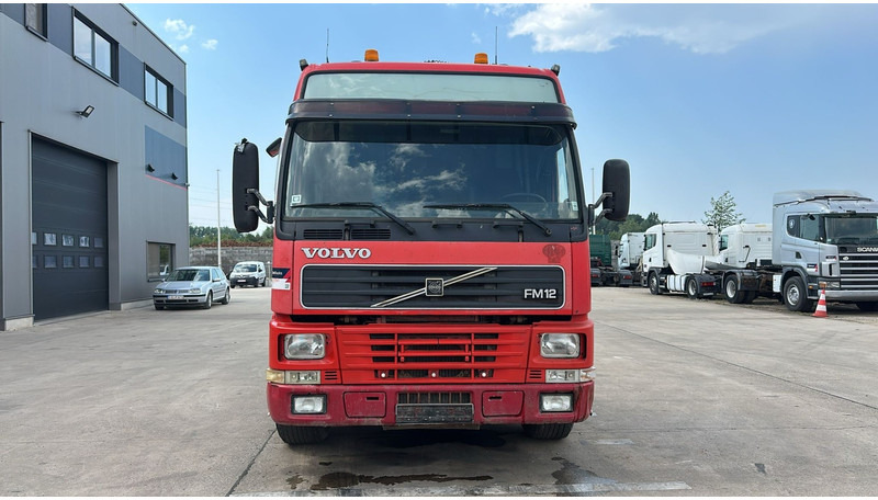 Volvo FM 12 - 340 (6X4 / TRACTEUR ORIGINAL / BOITE MANUELLE / MANUAL GEARBOX / PROPRE) - Tegljač: slika 2 Volvo FM 12 - 340 (6X4 / TRACTEUR ORIGINAL / BOITE MANUELLE / MANUAL GEARBOX / PROPRE) - Tegljač: slika 2